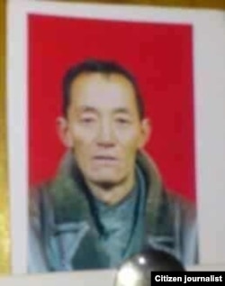 多杰仁青遗像(民众向美国之音藏语组提供)