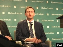 詹姆斯城基金會《中國簡報》編輯吳必德 (美國之音鍾辰芳拍攝)