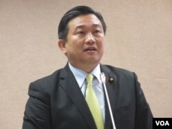 台灣執政黨民進黨立委王定宇（美國之音張永泰拍攝）