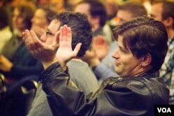 保罗参议员的支持者中年轻人占据着多数。