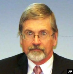 愛德華林肯 喬治華盛頓大學東亞經濟學教授