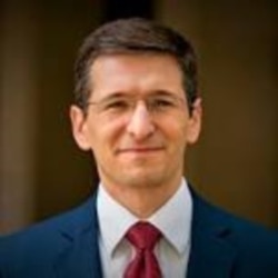 美国企业研究所研究美国亚太防务政策的研究员库珀。