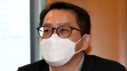 香港中文大學社會科學院客席講師葉國豪表示，調查顯示21%的受訪者有計劃移民， 即使非民主派支持者中亦有14%有計劃移民，他認為”是一個不好的訊號”，值得重視 (美國之音/湯惠芸）