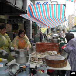 現場烹制愛心宴