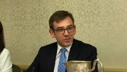 美国斯坦福大学胡佛研究所台湾与印太项目顾问祁凯立2019年6月18日在华盛顿参加美台关系座谈会(美国之音锺辰芳拍摄）