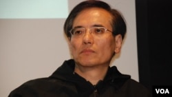 1989年任職記者在北京採訪學運的謝志峰表示，父母的身教對子女認識六四有潛移默化的影響