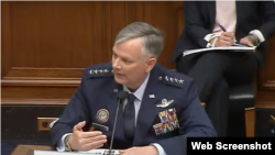 美國北方司令部司令、空軍上將格倫•范赫克2021年4月14日出席眾議院軍事委員會的一場聽證會。