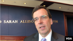 美国传统基金会亚洲研究项目主任洛曼（美国之音锺辰芳拍摄）