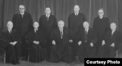 1971年的美國聯邦最高法院 (資料照片)