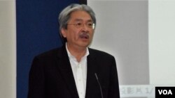 香港特首候選人曾俊華 (美國之音特約記者 湯惠芸拍攝)