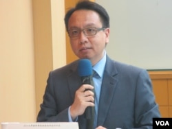 淡江大學國際事務與戰略研究所所長李大中