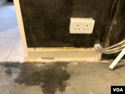 六四紀念館內配電箱周圍水跡 （蔡耀昌提供）