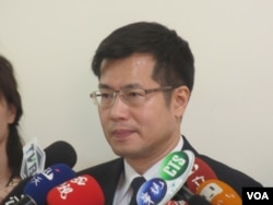 民進黨立委羅致政