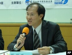 中正大学战略与国际事务研究所教授张登及