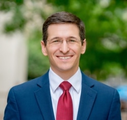 美国企业研究所高级研究员扎克 ·库珀