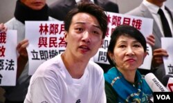 香港民陣召集人岑子杰（左）和香港民主派會議召集人毛孟靜（右）。（美國之音湯惠芸攝）