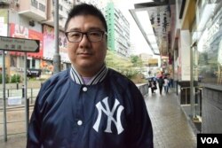 網絡電台主持人、「鍵盤戰線」前成員辛比。(美國之音湯惠芸)