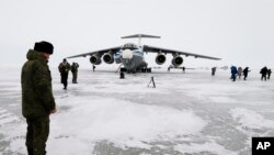 Самолет Ил-76 на российском аэродроме «Нагурское», 17 мая 2021