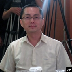 台湾新闻局广电处科长 詹澄清