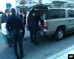 火鸡离开饭店前往白宫