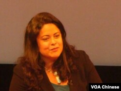 吳瑪雅 奧巴馬總統的同母異父妹妹