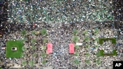 抗議者聚集在香港維多利亞公園。(2019年8月18日)