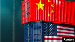 畫有美中國旗的貨櫃