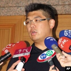 連勝文接受記者採訪(資料圖片)