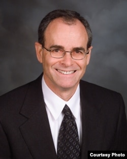 安卓律师事务所 律师托马斯•克莱恩