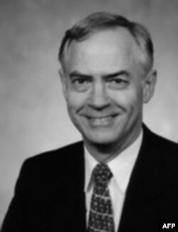 美国两岸问题专家卜道维