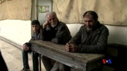 2015-04-07 美國之音視頻新聞:聯合國呼籲保護被困巴勒斯坦難民安全撤離