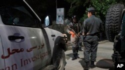 阿富汗警方檢查“公園宮”酒店現場