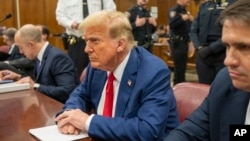 前总统特朗普2024年5月6日在曼哈顿刑事法院出庭。