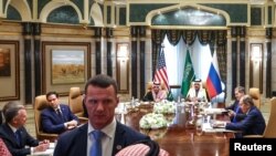 美國國務卿盧比奧訪問沙特，美國和俄羅斯高級官員2月18日上午在利雅德舉行會晤。