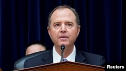 图为众议院情报委员会主席亚当·希夫（又译谢安达）。(2019年9月26日)