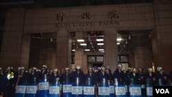 收復行政院（美國之音申華拍攝）