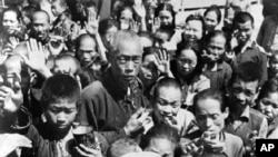 歷史學家馮客著作《毛的大饑荒》一書中文版選用此照片做封面 