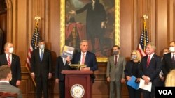 眾議院少數黨領袖麥卡錫（Rep. Kevin McCarthy, R-CA）2020年9月30日出席中國工作組報告發布記者會。 （美國之音記者李逸華拍攝）