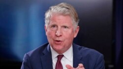 曼哈頓地區檢察官萬斯。