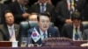 2024年10 月10日南韓總統尹錫悅在老撾萬象舉行的東協與中日韓峰會上致詞。