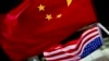 中國和美國的國旗。