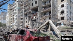 俄羅斯退出黑海港口城市敖德薩地區前，對該地區發動大規模導彈襲擊。-路透社照片