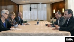 在維也納參加伊朗核談判的各國代表