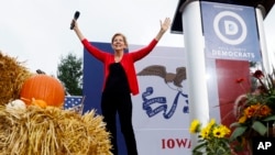 Democratic presidential candidate Sen. Elizabeth Warren speaks at the Polk County Democrats Steak Fry, Sept. 21, 2019, in Des Moines, Iowa.