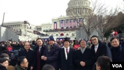 参加美国总统就职典礼台湾代表团 左起台湾立法院长王金平，台湾驻美代表金溥聪， 立法委员陈唐山、蒋孝严、李应元、谢国梁、赖世葆(来源：台湾驻美代表处) 