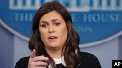 白宮發言人桑德斯在星期一的例行記者會上