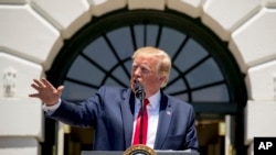 特朗普總統週一在華盛頓白宮南草坪舉辦的美國製造展上發表講話（2019年7月15日）。