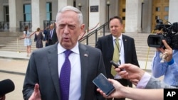 馬蒂斯2018年8月7日在五角大樓見記者（美聯社）