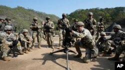 駐韓美軍進行射擊訓練。 （美聯社2024年4月19日）