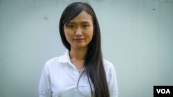 ນັກເຄື່ອນໄຫວເພື່ອປະຊາທິປະໄຕ ທ່ານນາງ ຊົນທິຊາ ແຈ້ງເຣັວ